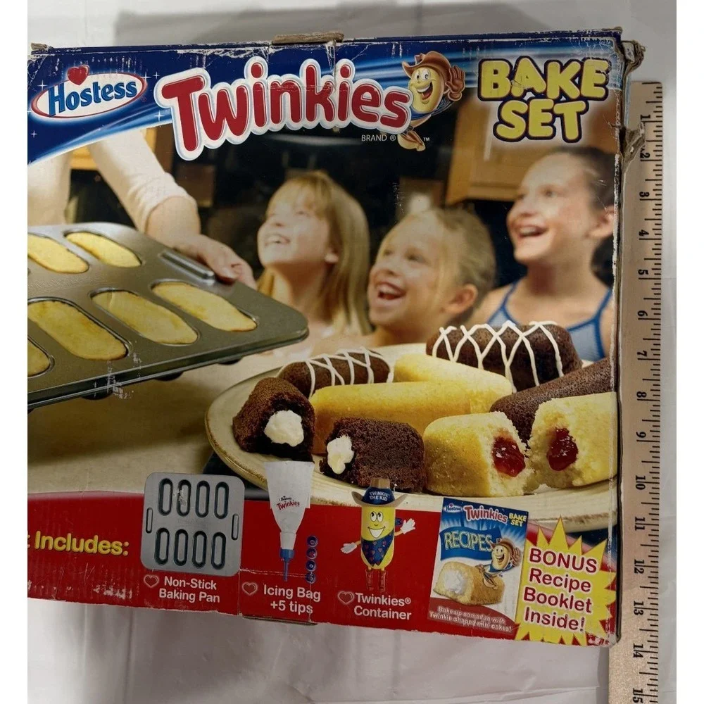 New Hostess Twinkies‎ Brand 2006 Novelty Mini Cakes Bake Set #91342 Vintage